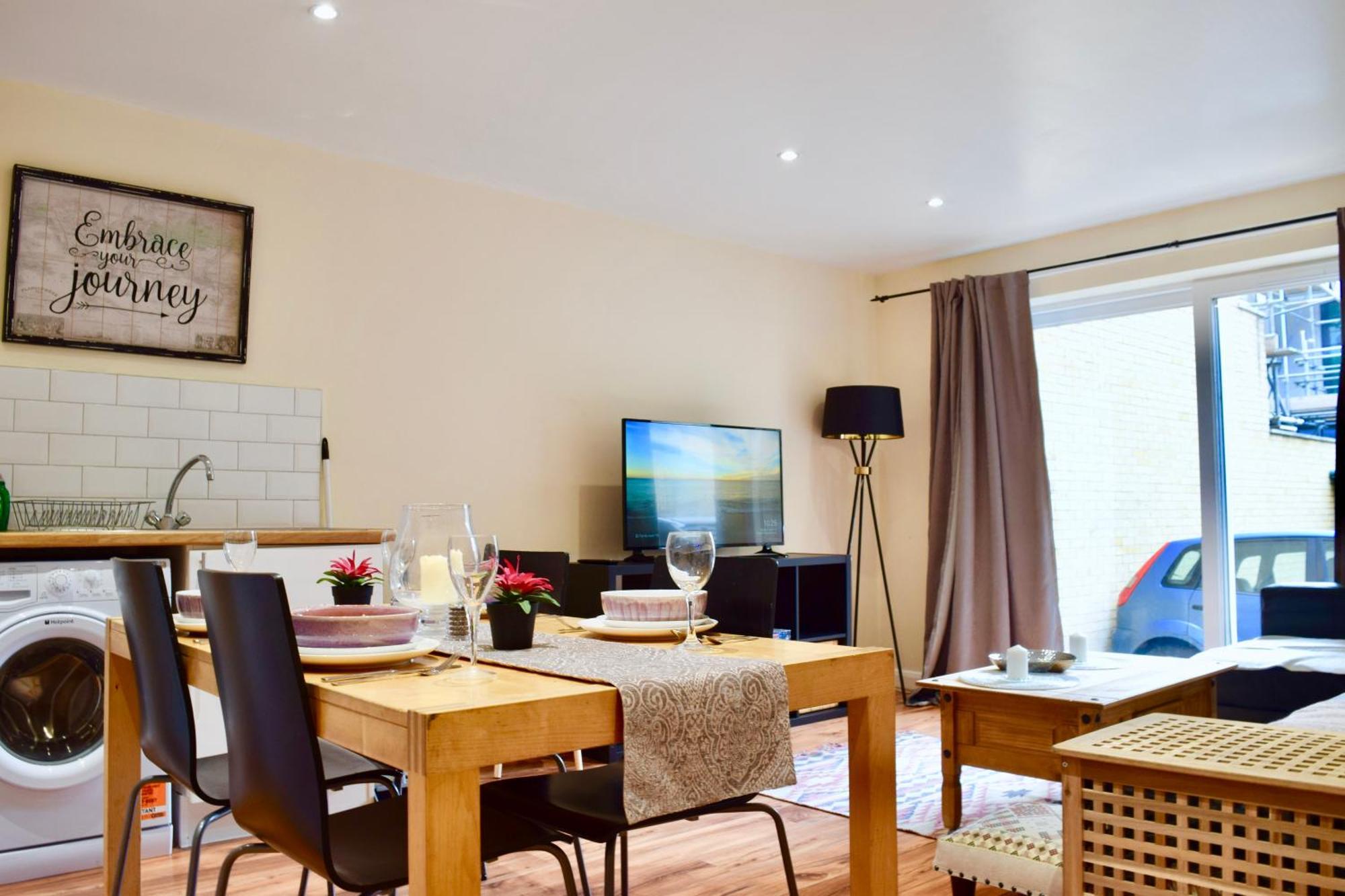 Stylish And Homely 4 Bedroom Home In East Londres Extérieur photo