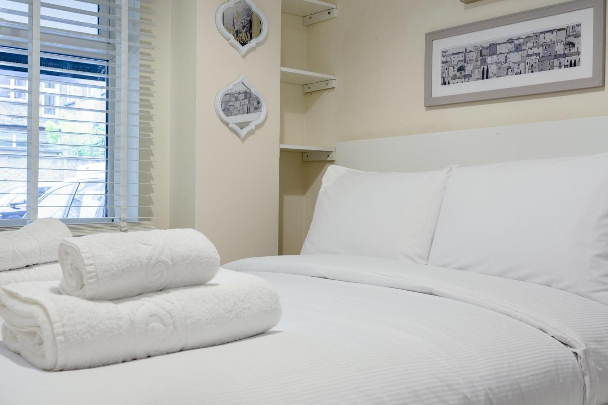Stylish And Homely 4 Bedroom Home In East Londres Extérieur photo